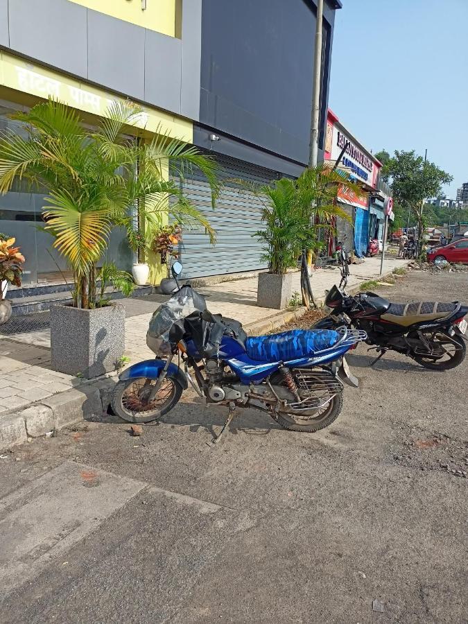 Hotel Palms Residency, Chembur Мумбай Екстериор снимка